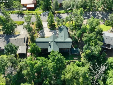 780 Se Summit Drive Roseburg OR 97470