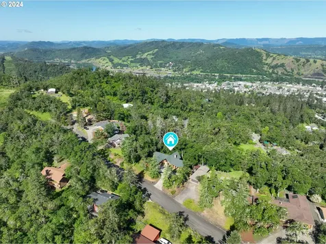 780 Se Summit Drive Roseburg OR 97470