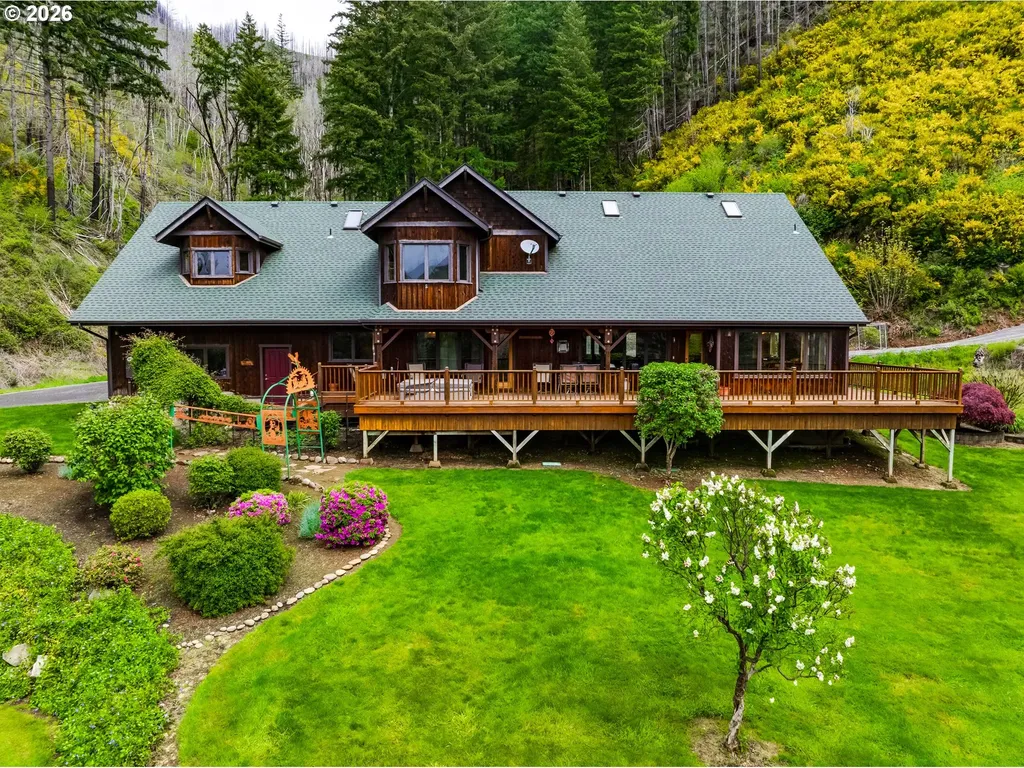 49985 Mckenzie Highway Vida OR 97488