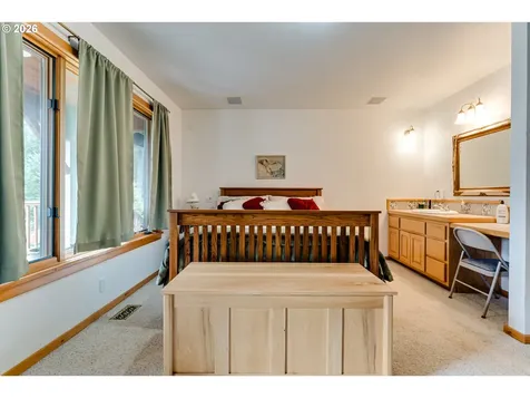 49985 Mckenzie Highway Vida OR 97488