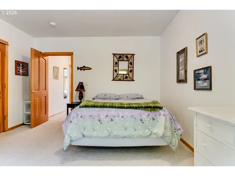 49985 Mckenzie Highway Vida OR 97488