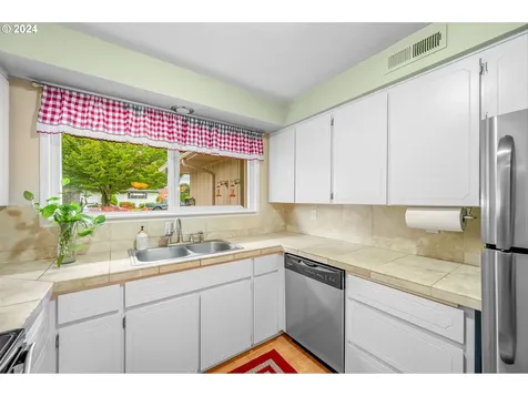 1825 Florence Avenue Longview WA 98632