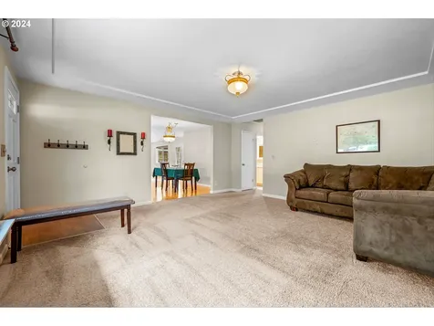 1825 Florence Avenue Longview WA 98632