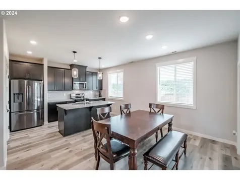 5041 Constellation Avenue Ne Salem OR 97305