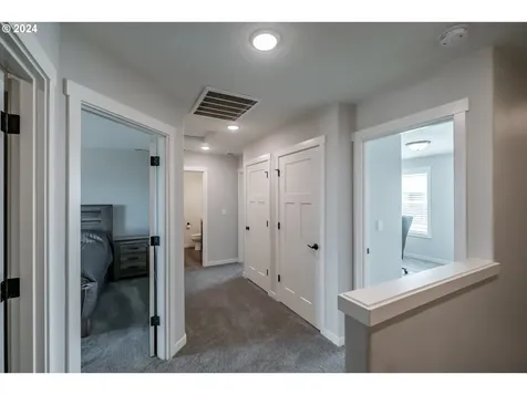 5041 Constellation Avenue Ne Salem OR 97305