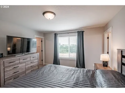 5041 Constellation Avenue Ne Salem OR 97305