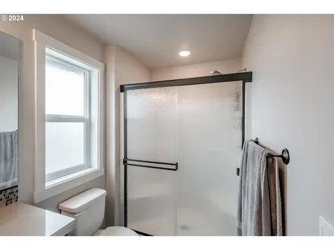 5041 Constellation Avenue Ne Salem OR 97305