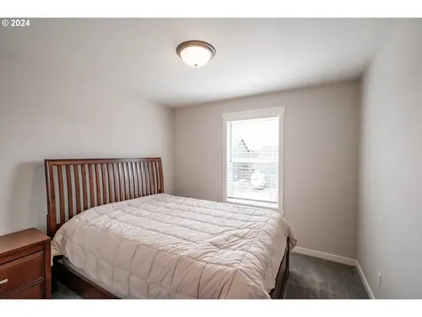 5041 Constellation Avenue Ne Salem OR 97305