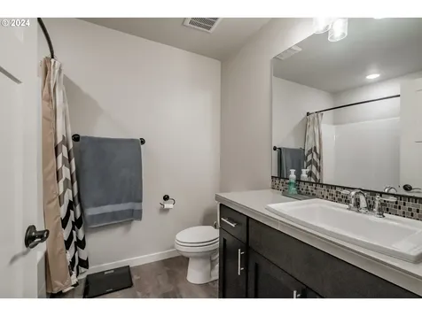 5041 Constellation Avenue Ne Salem OR 97305