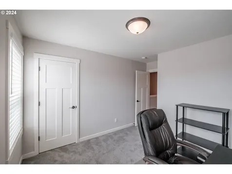 5041 Constellation Avenue Ne Salem OR 97305
