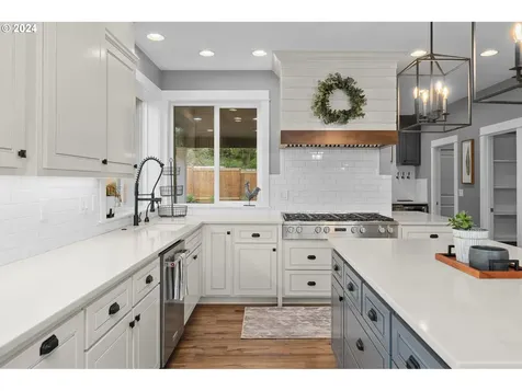 5447 NW 135th Avenue Portland OR 97229