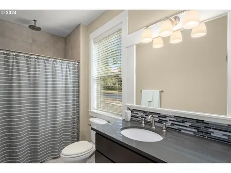 5447 NW 135th Avenue Portland OR 97229
