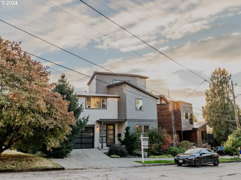 6212 Se Yamhill Street Portland OR 97215