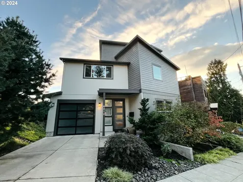 6212 Se Yamhill Street Portland OR 97215