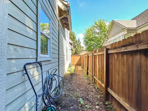 104 Ne San Rafael Street Portland OR 97212