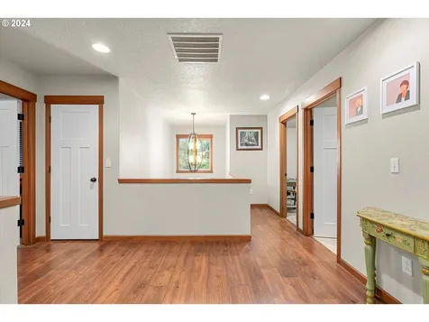 28247 S Moonridge Road Colton OR 97017