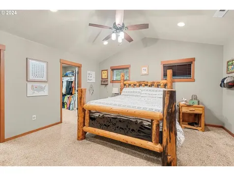 28247 S Moonridge Road Colton OR 97017