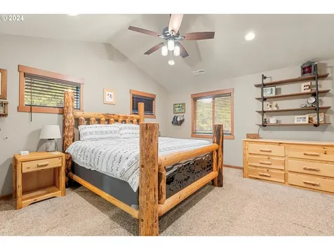 28247 S Moonridge Road Colton OR 97017