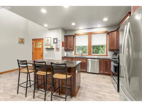 28247 S Moonridge Road Colton OR 97017