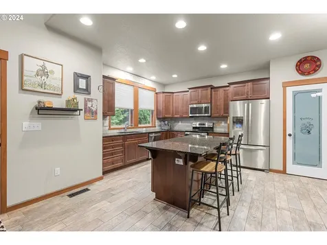 28247 S Moonridge Road Colton OR 97017