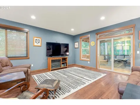 28247 S Moonridge Road Colton OR 97017