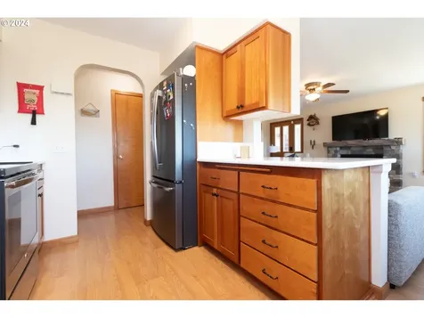 88269 Pond Street Florence OR 97439