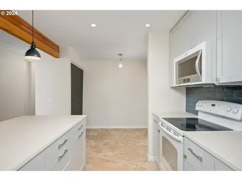 3234 Se 68th Avenue Portland OR 97206