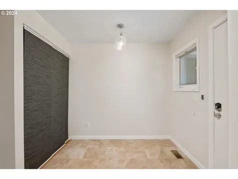 3234 Se 68th Avenue Portland OR 97206