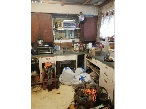 7115 Se Fern Avenue Portland OR 97206