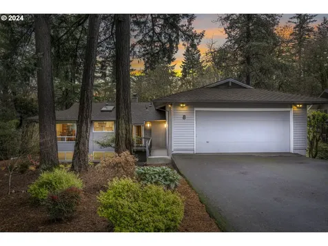 8 Pimlico Terrace Lake Oswego OR 97035