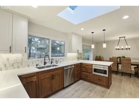 8 Pimlico Terrace Lake Oswego OR 97035