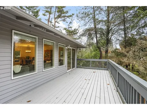 8 Pimlico Terrace Lake Oswego OR 97035