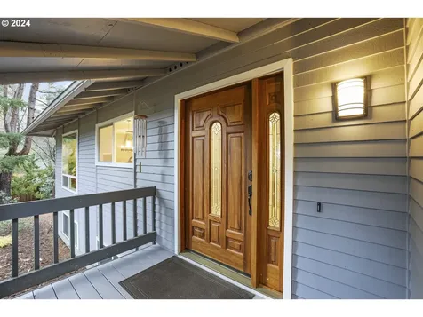8 Pimlico Terrace Lake Oswego OR 97035