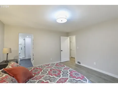 8 Pimlico Terrace Lake Oswego OR 97035