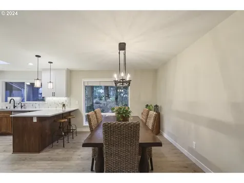 8 Pimlico Terrace Lake Oswego OR 97035