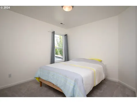 3412 SE 189th Avenue Vancouver WA 98683
