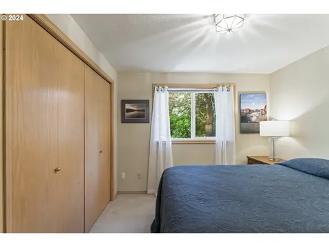 87836 Sandrift Street Florence OR 97439
