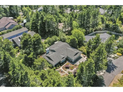 87836 Sandrift Street Florence OR 97439