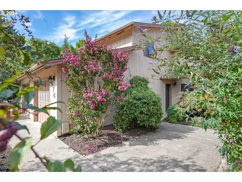 1676 SW Country Club Place Corvallis OR 97333