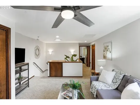 1676 SW Country Club Place Corvallis OR 97333