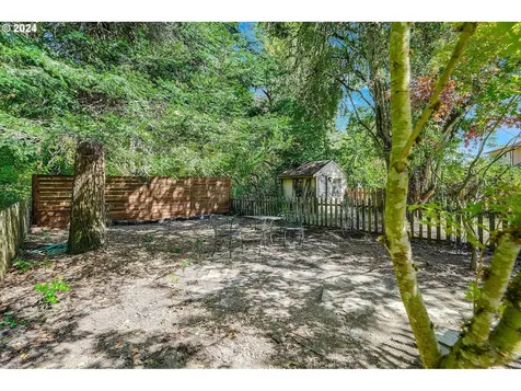 1676 SW Country Club Place Corvallis OR 97333