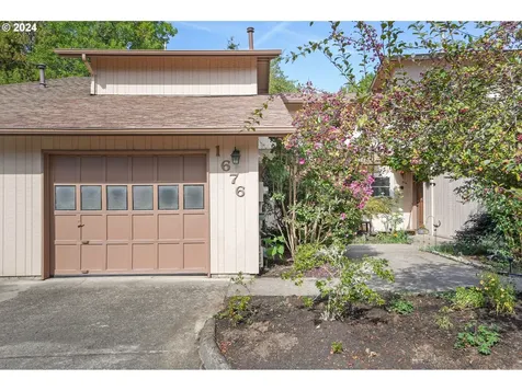 1676 SW Country Club Place Corvallis OR 97333