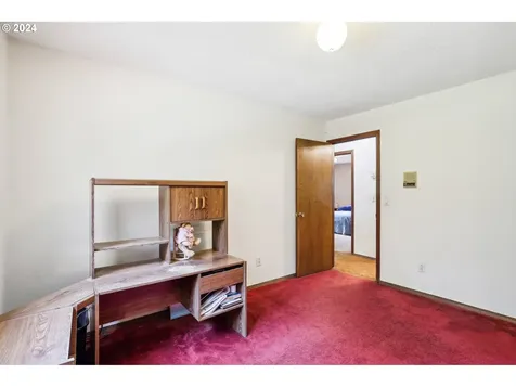 24443 S Hayfield Road Beavercreek OR 97004