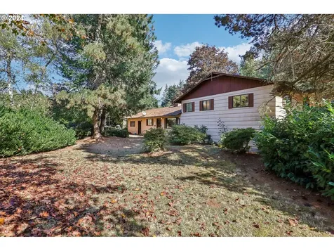 24443 S Hayfield Road Beavercreek OR 97004