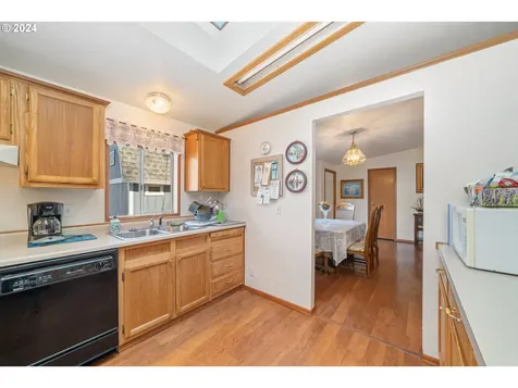 1001 Ne Smith Street Rockaway Beach OR 97136
