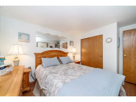 1001 Ne Smith Street Rockaway Beach OR 97136