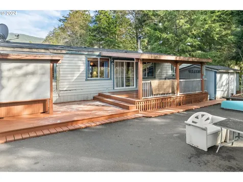 1001 Ne Smith Street Rockaway Beach OR 97136