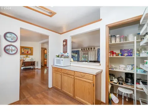 1001 Ne Smith Street Rockaway Beach OR 97136
