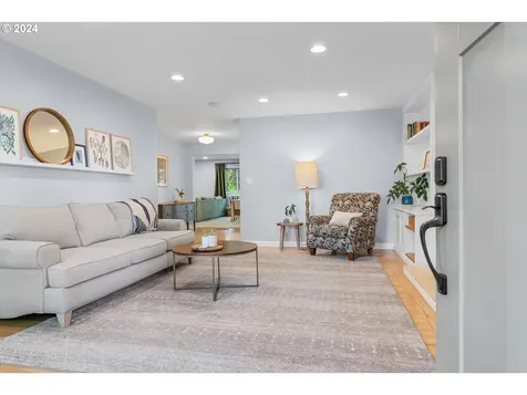 503 Ne Birchwood Road Hillsboro OR 97124