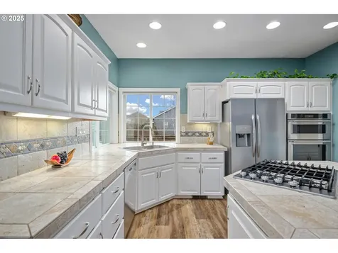 21944 NE Alton Street Fairview OR 97024